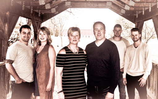 Family-Portraits - photo